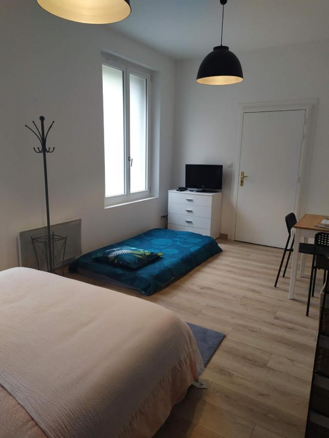 Chambre Au Coeur De Loudun Apartment Ngoại thất bức ảnh